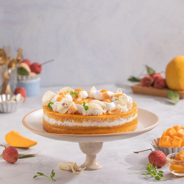 Mango litchi cake